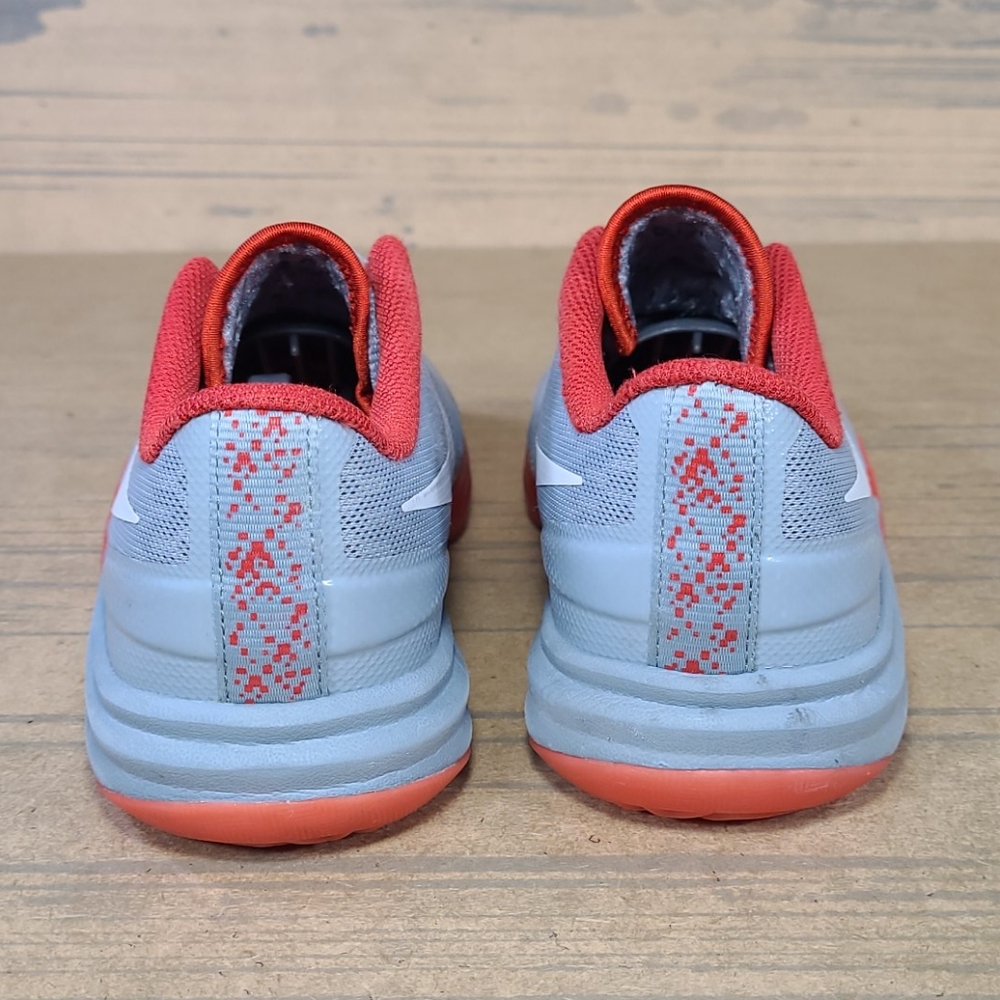 Nike Kobe Bryant Mentality Nemesis Shoes - Picture 6 of 8
